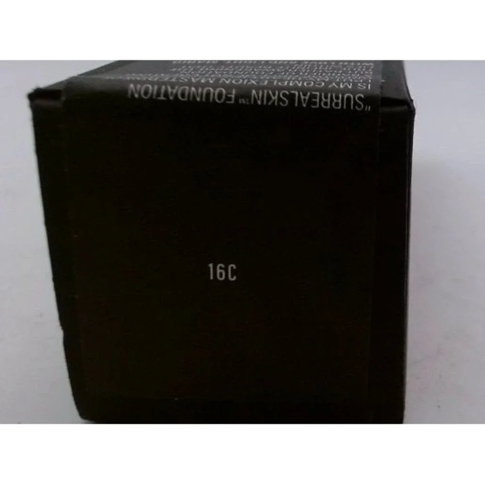 MAKEUP BY MARIO -  SurrealSkin, Liquid Foundation 16C, BRAND NEW IN BOX